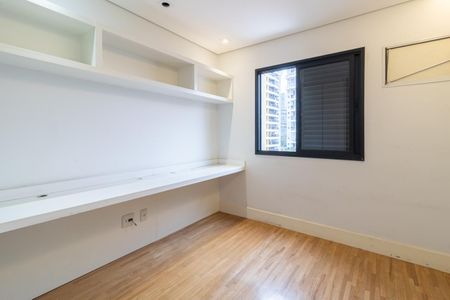 Apartamento à venda com 104m², 3 quartos e 2 vagasQuarto 2