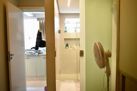 Apartamento à venda com 78m², 3 quartos e 1 vaga Apartamento à venda com 78m², 3 quartos e 1 vagaSuíte