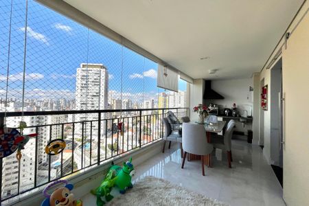 Apartamento para alugar com 100m², 3 quartos e 2 vagas Apartamento para alugar com 100m², 3 quartos e 2 vagasVaranda