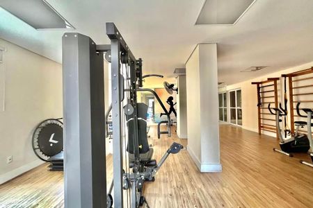 Apartamento para alugar com 100m², 3 quartos e 2 vagas Apartamento para alugar com 100m², 3 quartos e 2 vagasÁrea comum - Academia