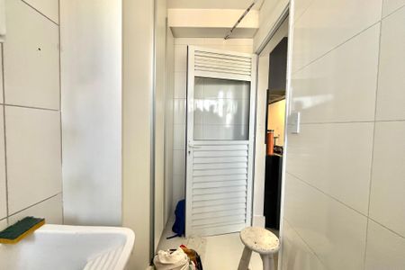 Apartamento para alugar com 100m², 3 quartos e 2 vagas Apartamento para alugar com 100m², 3 quartos e 2 vagasÁrea de Serviço