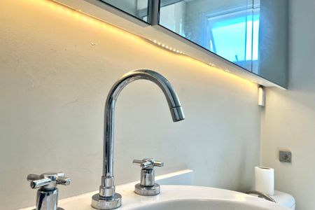 Apartamento para alugar com 100m², 3 quartos e 2 vagas Apartamento para alugar com 100m², 3 quartos e 2 vagasBanheiro