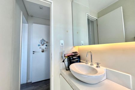 Apartamento para alugar com 100m², 3 quartos e 2 vagas Apartamento para alugar com 100m², 3 quartos e 2 vagasBanheiro