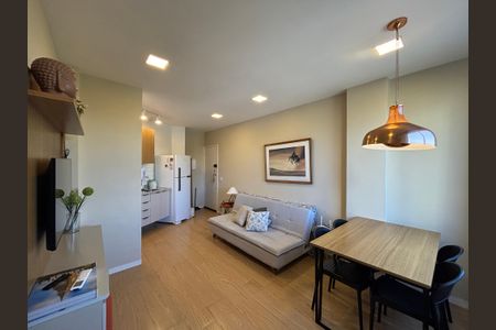 Apartamento à venda com 33m², 1 quarto e sem vaga Apartamento à venda com 33m², 1 quarto e sem vagaSala