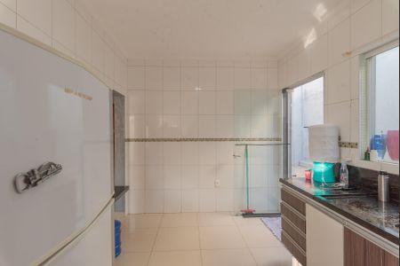 Casa à venda com 99m², 3 quartos e 2 vagas Casa à venda com 99m², 3 quartos e 2 vagasCozinha