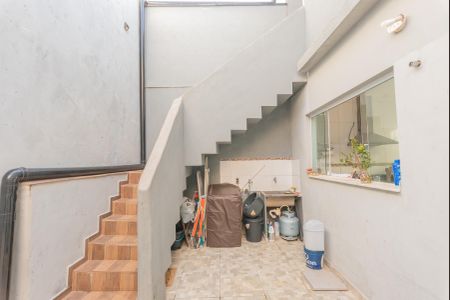 Casa à venda com 99m², 3 quartos e 2 vagas Casa à venda com 99m², 3 quartos e 2 vagasÁrea de Serviço