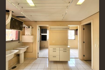 Apartamento para alugar com 240m², 3 quartos e 2 vagasÁrea de Serviço