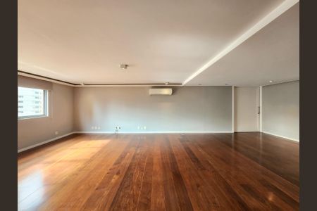 Apartamento para alugar com 240m², 3 quartos e 2 vagasSala