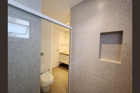 Apartamento para alugar com 240m², 3 quartos e 2 vagasBanheiro da Suíte