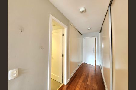 Apartamento para alugar com 240m², 3 quartos e 2 vagasSuíte