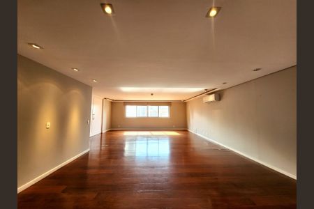 Apartamento para alugar com 240m², 3 quartos e 2 vagasSala