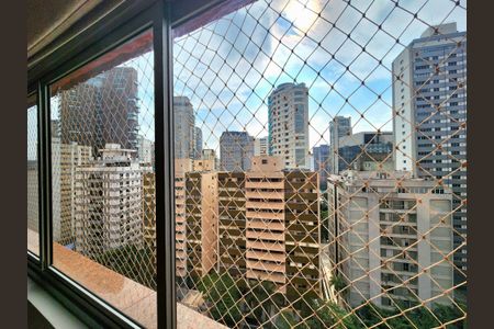 Apartamento para alugar com 240m², 3 quartos e 2 vagasVista Sala
