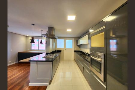 Apartamento para alugar com 240m², 3 quartos e 2 vagasCozinha