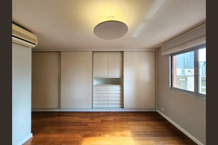 Apartamento para alugar com 240m², 3 quartos e 2 vagasSuíte