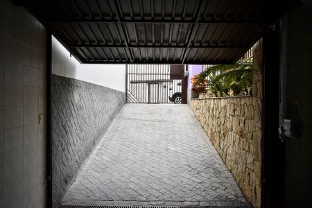 Casa à venda com 211m², 3 quartos e 4 vagas Casa à venda com 211m², 3 quartos e 4 vagasGaragem