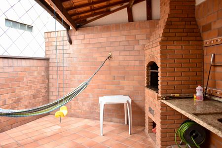 Casa à venda com 211m², 3 quartos e 4 vagas Casa à venda com 211m², 3 quartos e 4 vagasÁrea gourmet
