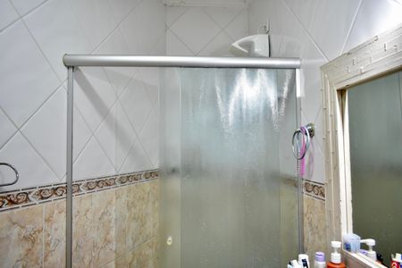 Casa à venda com 211m², 3 quartos e 4 vagas Casa à venda com 211m², 3 quartos e 4 vagasBanheiro da Suíte