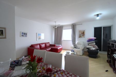 Apartamento à venda com 80m², 2 quartos e sem vagaSala