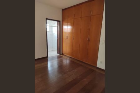 Casa à venda com 235m², 3 quartos e 2 vagas Casa à venda com 235m², 3 quartos e 2 vagasFoto 29