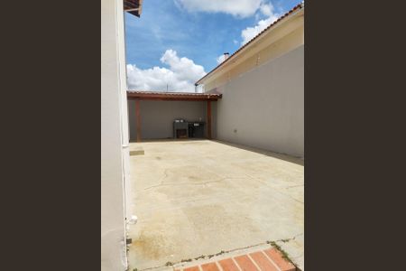 Casa à venda com 235m², 3 quartos e 2 vagas Casa à venda com 235m², 3 quartos e 2 vagasFoto 23