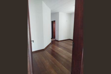 Casa à venda com 235m², 3 quartos e 2 vagas Casa à venda com 235m², 3 quartos e 2 vagasFoto 18