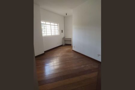 Casa à venda com 235m², 3 quartos e 2 vagas Casa à venda com 235m², 3 quartos e 2 vagasFoto 11