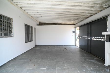 Casa à venda com 120m², 2 quartos e 4 vagasGaragem