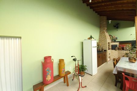 Casa à venda com 259m², 3 quartos e 15 vagasÁrea comum - Churrasqueira