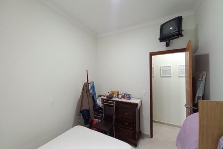 Casa à venda com 259m², 3 quartos e 15 vagasQuarto 2