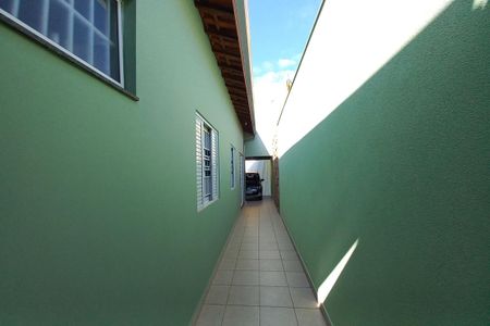 Casa à venda com 259m², 3 quartos e 15 vagasCorredor