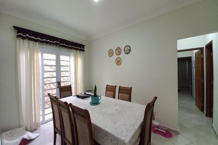 Casa à venda com 259m², 3 quartos e 15 vagasSala de Jantar