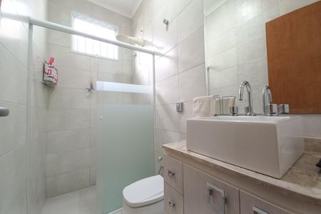 Casa à venda com 259m², 3 quartos e 15 vagasBanheiro