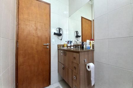 Casa à venda com 259m², 3 quartos e 15 vagasBanheiro da Suíte 3