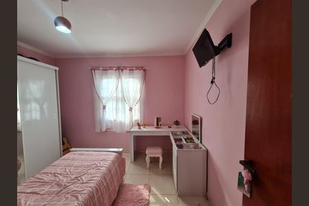 Casa à venda com 125m², 3 quartos e 2 vagas Casa à venda com 125m², 3 quartos e 2 vagasQuarto