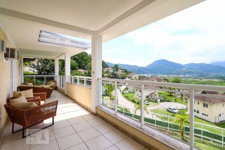 Casa à venda com 450m², 4 quartos e 3 vagas