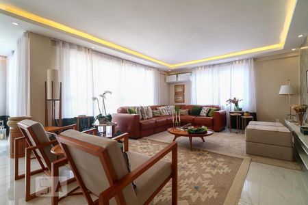 Casa à venda com 450m², 4 quartos e 3 vagas