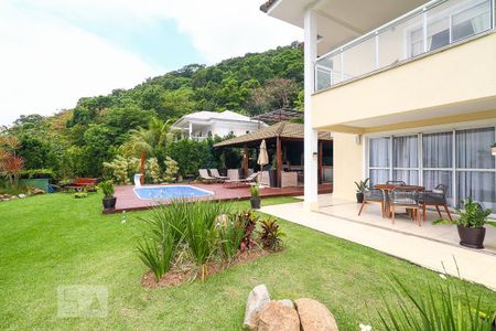 Casa à venda com 450m², 4 quartos e 3 vagas