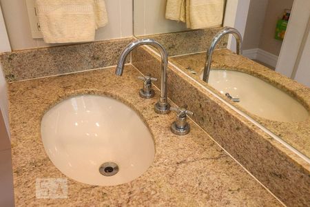 Casa à venda com 450m², 4 quartos e 3 vagas