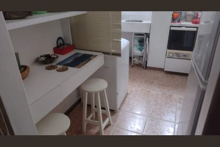 Apartamento à venda com 72m², 2 quartos e sem vaga
