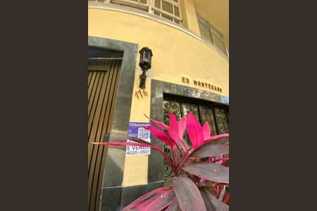 Apartamento à venda com 100m², 3 quartos e 1 vaga Apartamento à venda com 100m², 3 quartos e 1 vagaPlaca