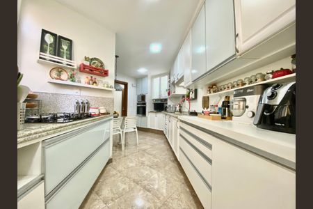 Apartamento à venda com 100m², 3 quartos e 1 vaga Apartamento à venda com 100m², 3 quartos e 1 vagaCozinha