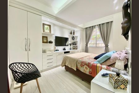 Apartamento à venda com 100m², 3 quartos e 1 vaga Apartamento à venda com 100m², 3 quartos e 1 vagaSuite