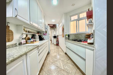 Apartamento à venda com 100m², 3 quartos e 1 vaga Apartamento à venda com 100m², 3 quartos e 1 vagaCozinha