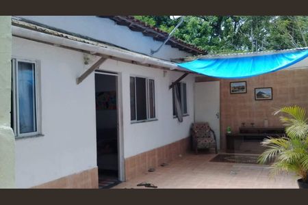 Casa à venda com 60m², 2 quartos e 1 vaga