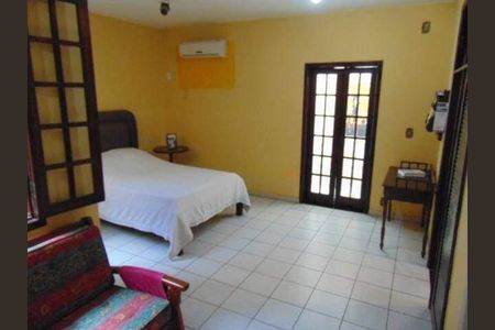 Casa à venda com 450m², 6 quartos e 2 vagas