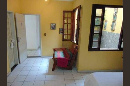 Casa à venda com 450m², 6 quartos e 2 vagas