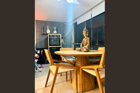 Apartamento à venda com 169m², 4 quartos e 3 vagas