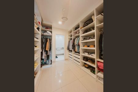 Casa à venda com 630m², 4 quartos e 4 vagas