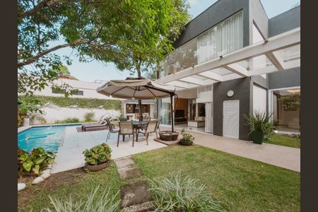 Casa à venda com 630m², 4 quartos e 4 vagas
