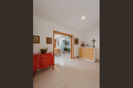 Casa à venda com 630m², 4 quartos e 4 vagas